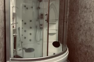 Full-bathroom-1